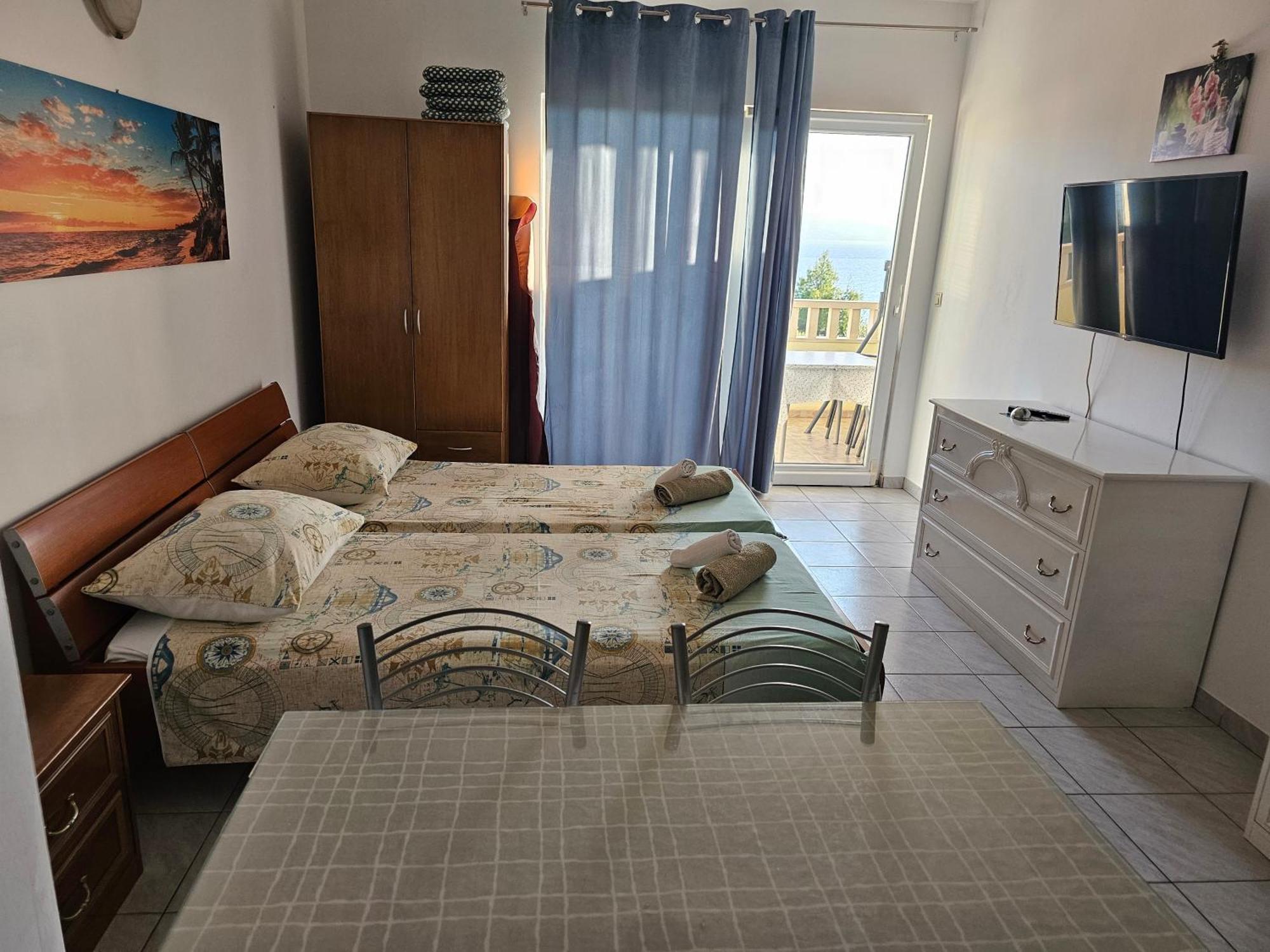 Apartments Zemunik Omis Exterior photo