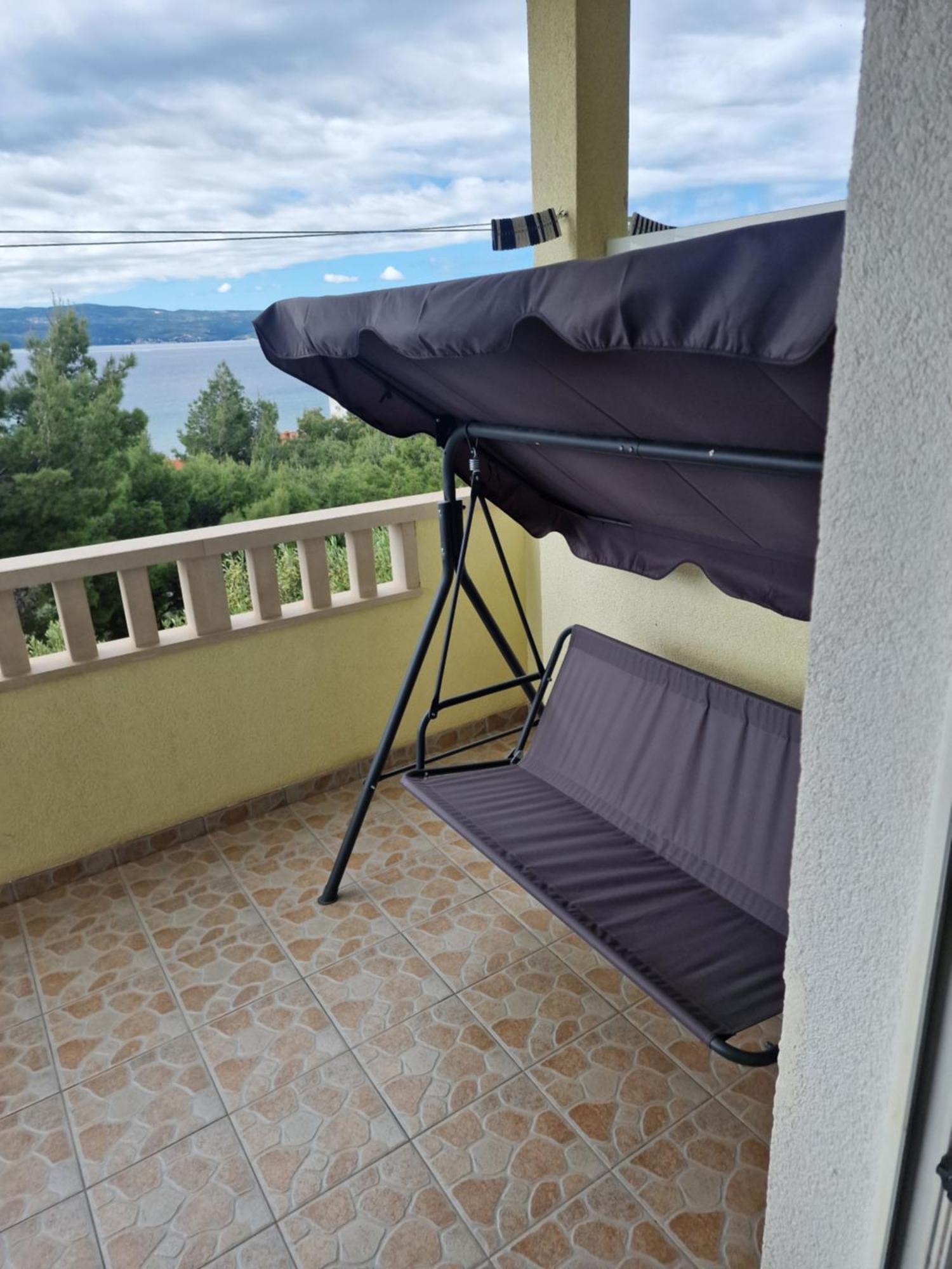 Apartments Zemunik Omis Exterior photo